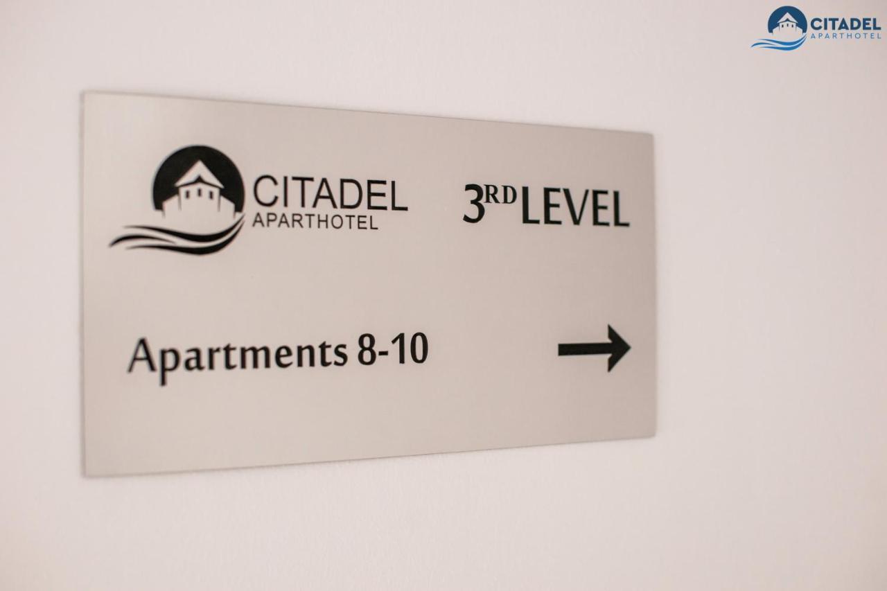 Citadel Aparthotel Galaţi Exteriör bild